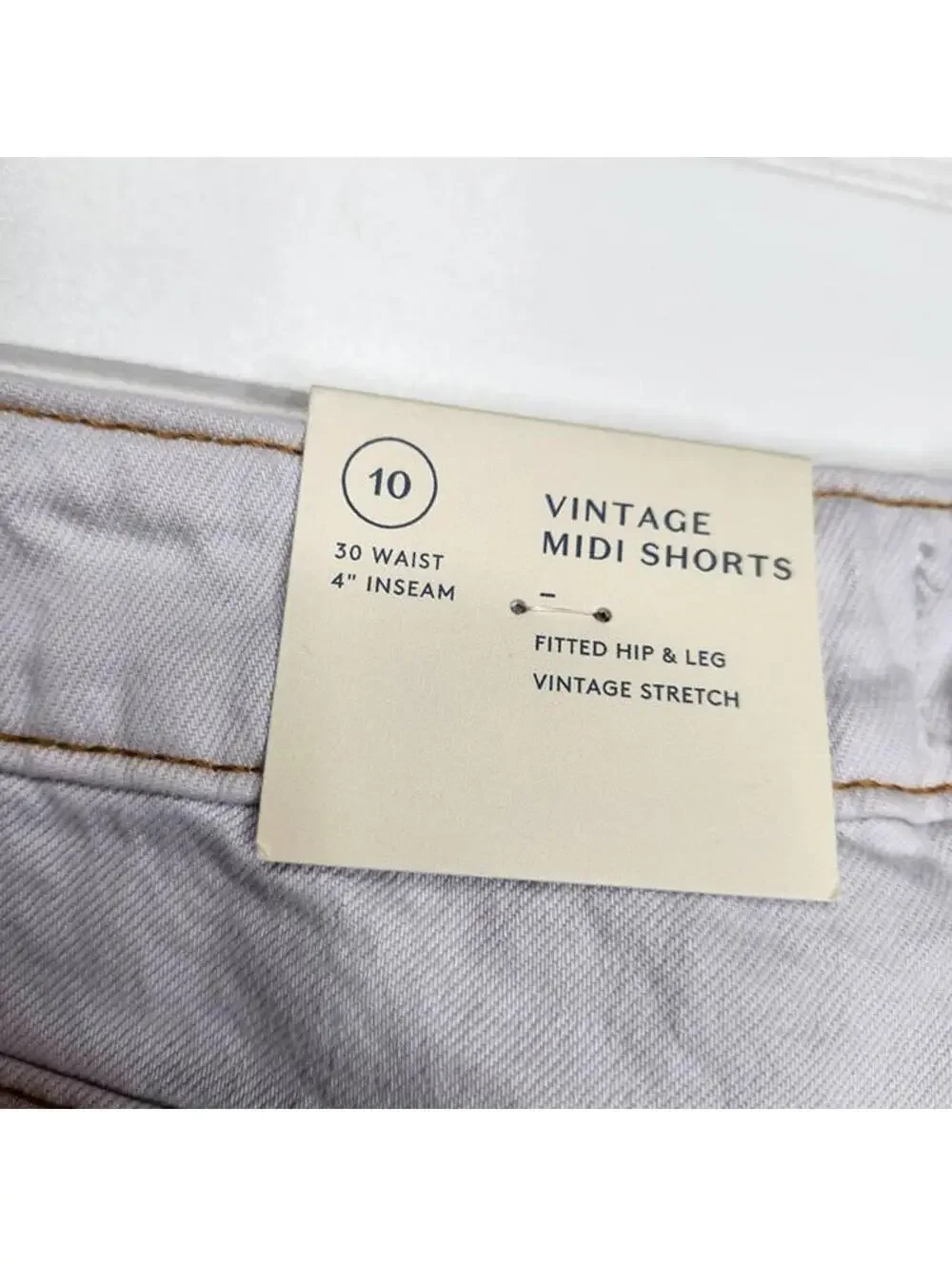 Universal Thread Vintage Stretch White Denim Shorts NEW size 10